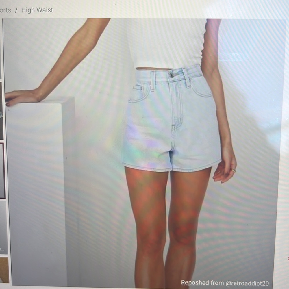 Levi’s High Loose Denim Short